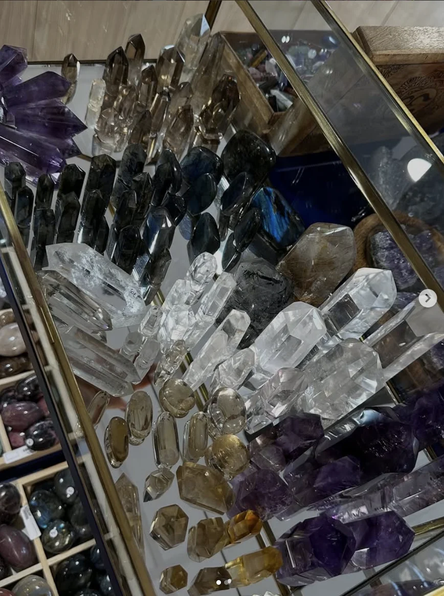 Reconnaître une améthyste chauffée d&rsquo;une citrine naturelle